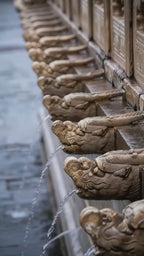 Palace Moat · Quiet Flow Kyanite Bracelet with Handcrafted Tibetan Incense Bead（water）